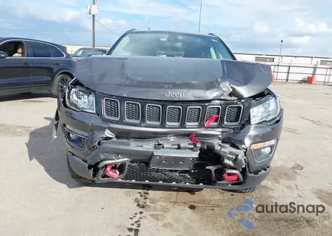 2018 Jeep Compass Trailhawk 4X4 z USA, uszkodzony, nr VIN 3C4NJDDB5JT450821